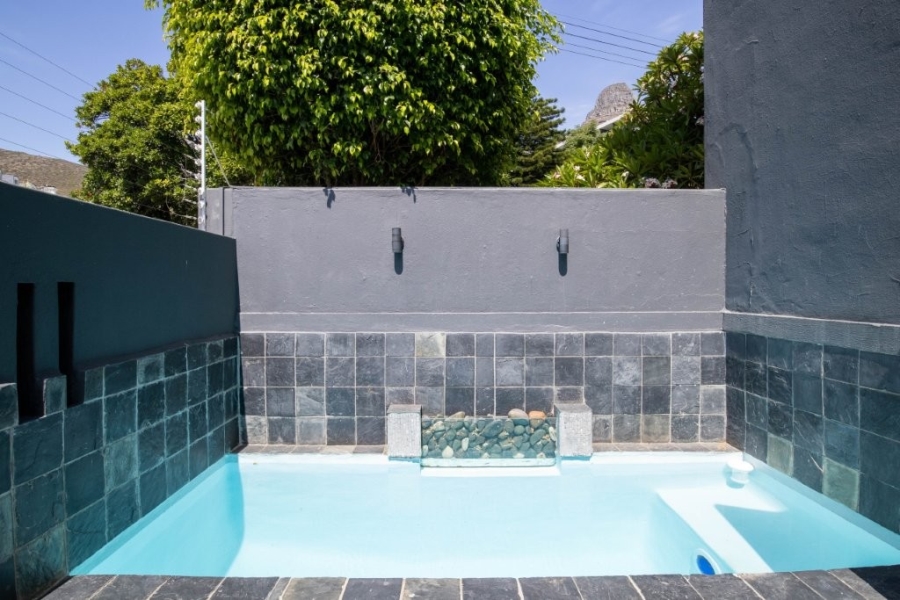 To Let 1 Bedroom Property for Rent in Sea Point Western Cape